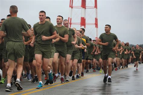 Ultimate Challenge: Marine Running Back.